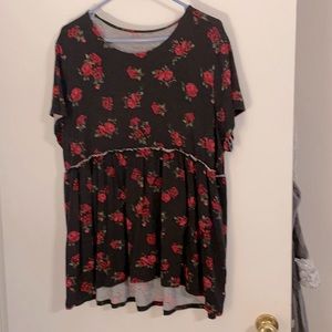 Adorable super soft Torrid shirt